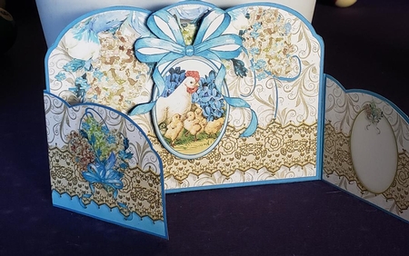 Wrap-Around Easter Gatefold MiniKit b2 by Angela Taylor