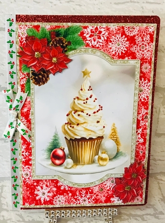Christmas Golden Cupcake - 5x7 by Anita Henery