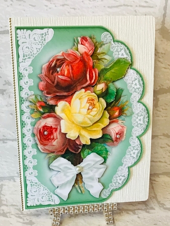 Bundle of Roses - Scalloped Edge Card Featured Gallery Photo