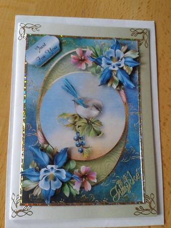 Centre Circle - Fleur De La Foret & Pretty Bird by Ann-Marie Mathiesen