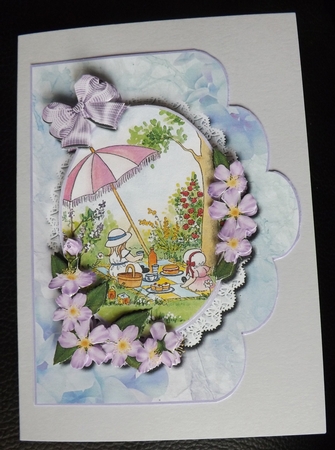 Having a Picnic Scalloped Envelope Card Topper by Ann McKenzie