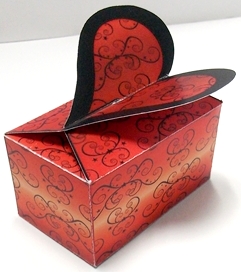 Heart Top Box Red by Annatjie van Wyk
