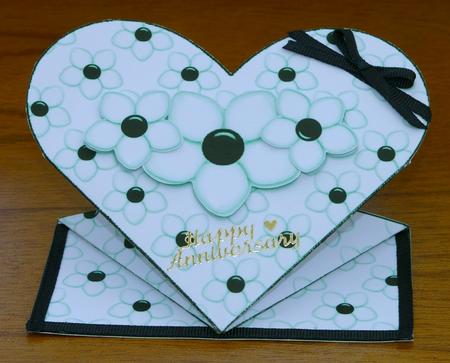 Daisy Dots Pop Up Spring Diamond Card by Annette Crossley