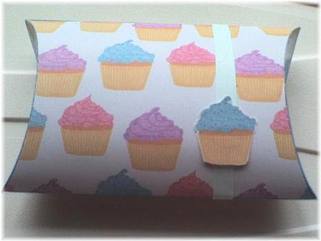 Cupcake Pillow Box (2) by Annette Crossley