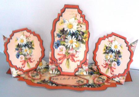 Triple Twist Easel Card - Daisy Bouquet by Audrey Wilson