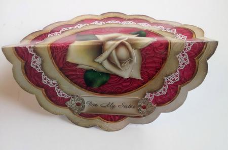 Cream Hot Pink Rose for My Sister - Scallop Edge Wobble Card by Gillian Lester