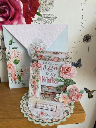 Delicate Roses 4 Triple Easel Card and Envelope Kit.  by BECCY WILTON