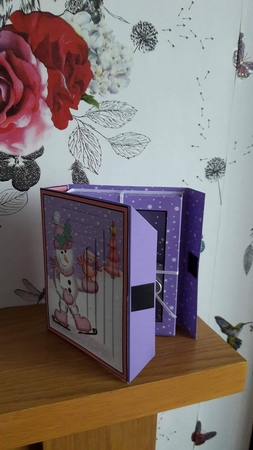 3D Xmas Skating Snowman Gift Box Card Kit & Pyramage by BECCY WILTON