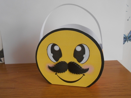 MUSTACHE SMILE FACE PARTY FAVOR GIFT BAG by BECCY WILTON