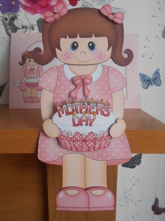 3D On the Shelf Card Kit - Little Girl Stacey has a Cake for Mum by BECCY WILTON