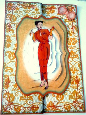 Vintage Fashion Beauty Fold Back Mini Kit by Belinda Ellingham