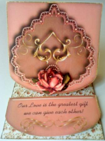 Romanitc Affair Easel Card by Belinda Ellingham