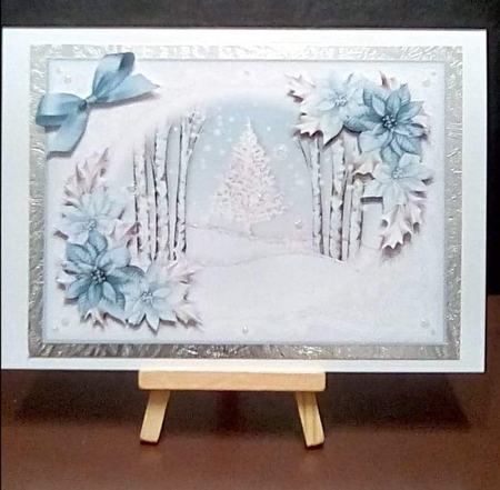 Lace Christmas 39 by Benita Jenkinson