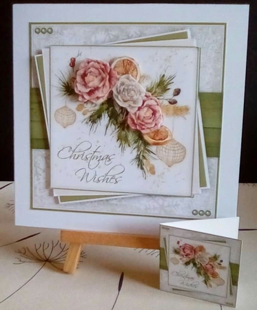 Christmas Roses Mini Kit by Benita Jenkinson
