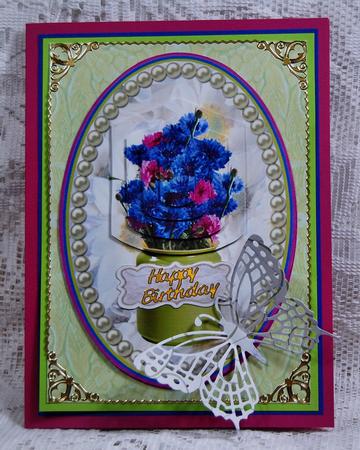 Cornflowers, Easy Made Pyramide by Beth Schwan