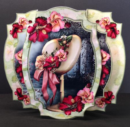 Floral Hat Double Pop Out Card by Bettina Keis Jensen