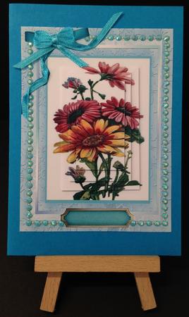 Lovely Colourful Daisys (pyramid) by Bettina Keis Jensen