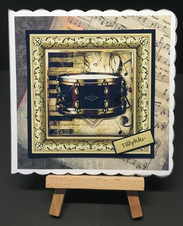 Drum Beat Music 6x6 Card with Pyramid Layers by Bettina Keis Jensen