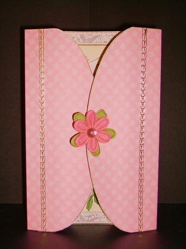 Matching Crazy Daisies Bracket Lace Wrap by Betty Aldred