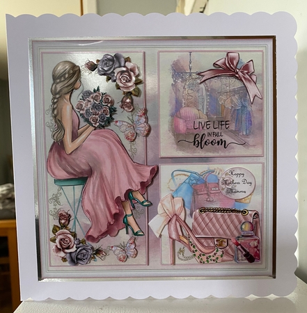 Fashionably Floral Mini Page Kit  by Beverley Thomas