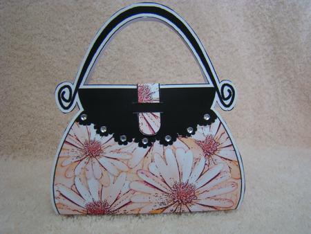 Pretty Daisy Handbag Shaped Treat or Favour Box Mini Kit by Beverly Carmichael