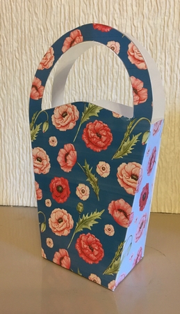 LARGE ROUND TOP GIFT BAG - WILD POPPIES 1 by Carole McGregor