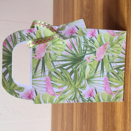 Flamingo gift bag 5 by Caroline Davy