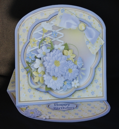 Sunshine and Flowers Easel Card Mini Kit by Carolyn Norris