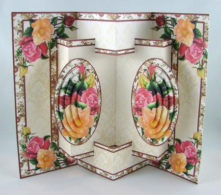 3D Concertina Pop-out - Bouquet of Roses by Carolyn Norris