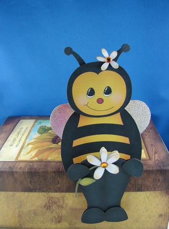 3D on the Shelf Card Kit - Buzz Bumble Bee by Carolyn Norris