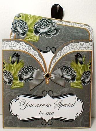 Black Roses2 Special to Me Vintage Pocket Pull Card Kit by Celia Clare