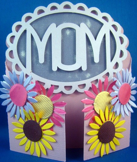 262 MOM or MUM Gatefold Card & Scalloped Topper by Chris Williams