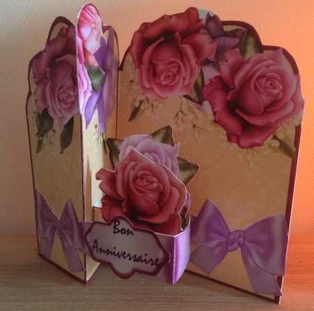 Z Fold pop-up     Belle Epoque Roses by Christiane Lions
