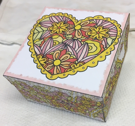 Scalloped Floral Heart Gift Box 4 by Christine Easey