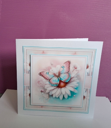 Pastel Daisy Flutter Mini Kit by Christine Garner
