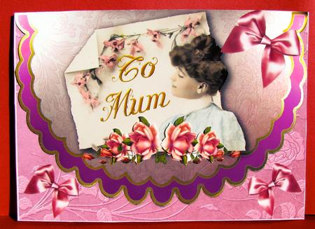 To Mum ~ Scalloped Mock Envelope Card by Christine Pagan