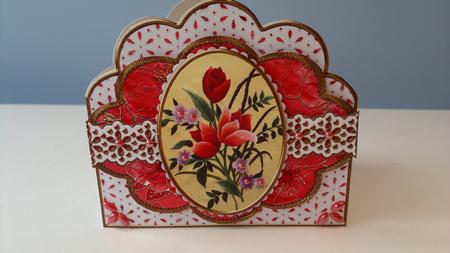 Red Mixed Bouquet Anglaise Scallop 3D Decoupage Card Kit by Christine Simmonds