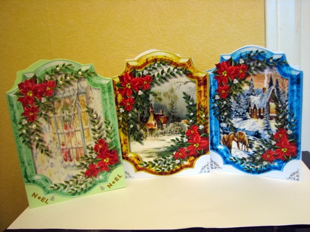 Print,cut,and Fold Christmas Beacket with Scene  by Colleen Willcox