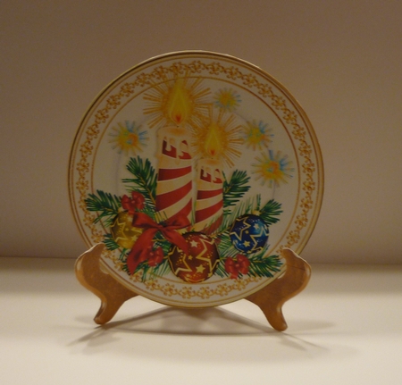 Christmas Plate with Stand Mini Kit.9 by Cornelia Orgahs