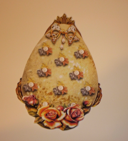 Eggstravaganza - The Royal Egg by Cornelia Orgahs