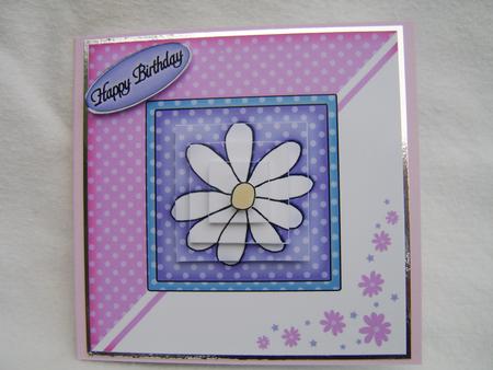 Daisy Quick Card with Pyramage by Corrine Penhale