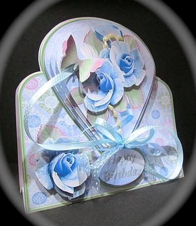 Blue Roses Stand-up Pyramid Card Mini Kit by Cynthia Massey