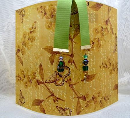 Gold Vintage Sweet Peas A4 Backing Paper by Darlene Handorff