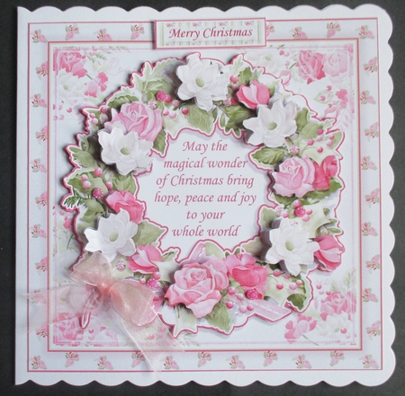 PASTEL CHRISTMAS WREATH 7.5 Decoupage & Insert Kit by Davina Rundle