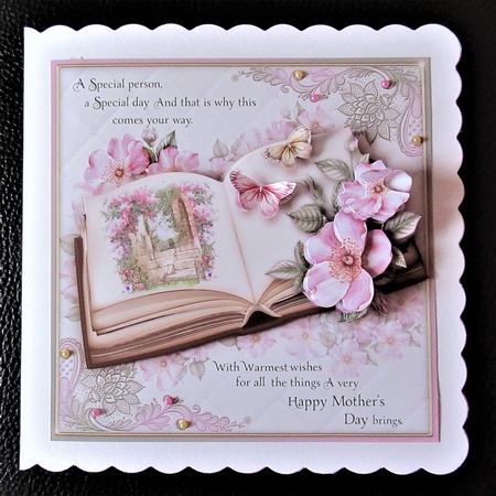 The Beautiful Book of Gardens by Davina Rundle