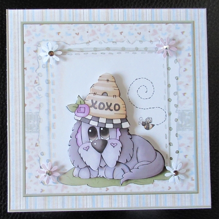 Poppy and the bee 6x6 by Davina Rundle