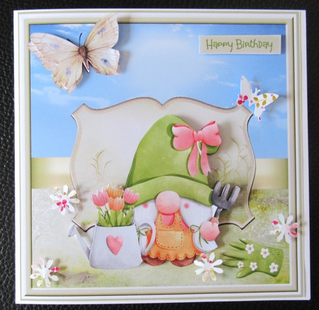 Garden gnome 7x7 by Davina Rundle