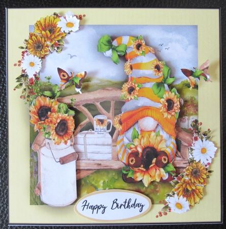 7x7 Mini Kit, Beautiful Sunflower Gnome by Davina Rundle