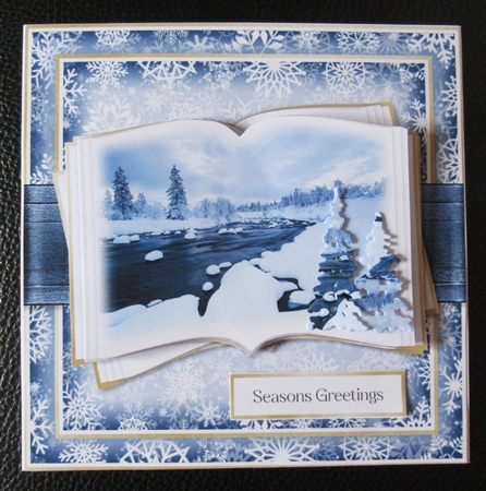 Icy River Open Book Bumper Set by Davina Rundle
