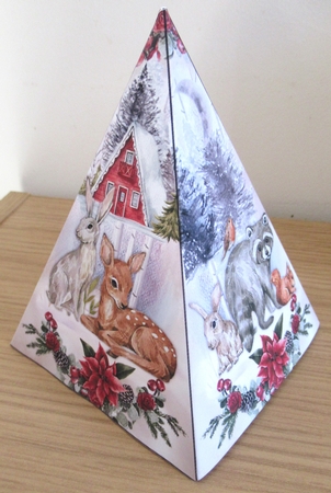 Woodland Animals Pyramid Shaped Mini Page Kit by Davina Rundle